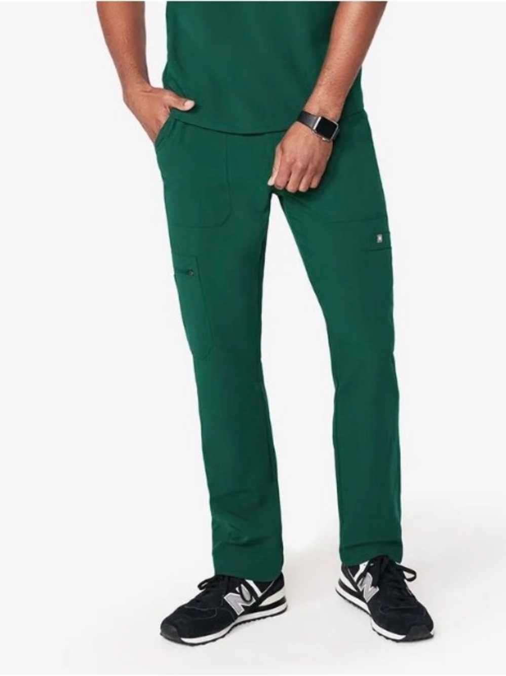 Figs Men’s Cairo Cargo Scrub Pants in Hunter Green Size XL/T